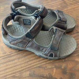 Skechers Brown Relaxed Fit Luxe Foam Steady Grip Velcro Sandals, Men’s 8